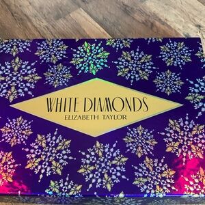 White Diamonds Gift Set